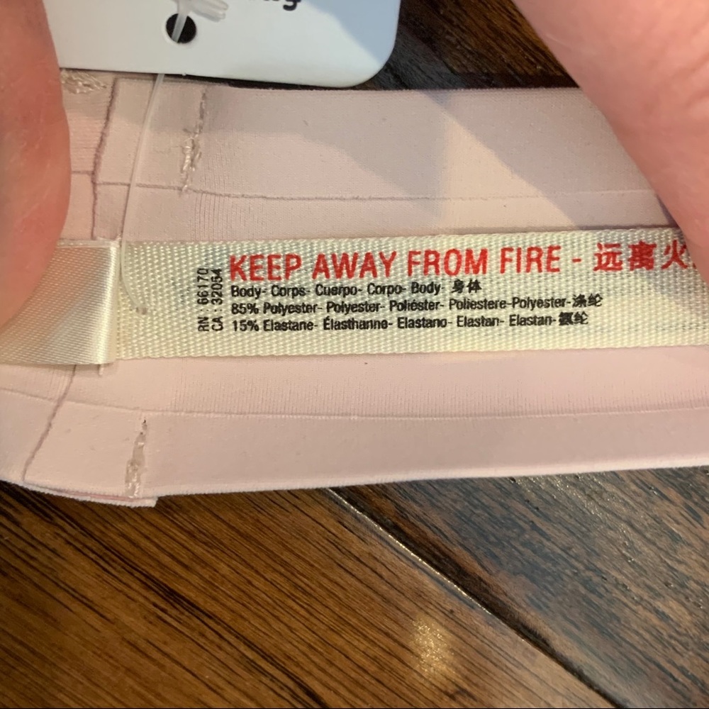 Back in Stock!! Small NWT Free People Erin Neo Plunge Scuba Bralette Mooncake - Picture 9 of 9